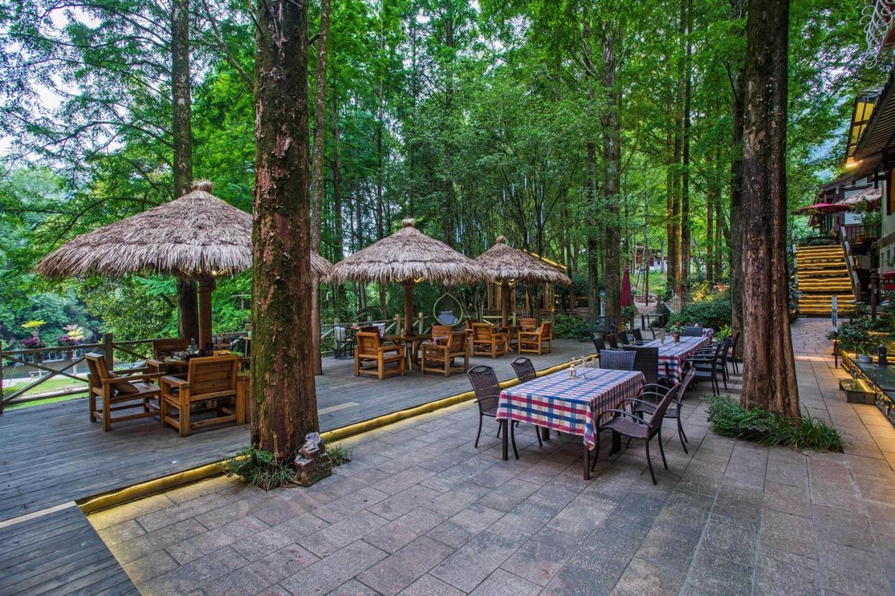 Wuyi Mountain Ancient Street Forest Living England Time Inn Wuyishan  Exterior photo